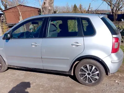 Gebraucht VW Polo 64 PS (47 kW) 2004 Silber Kleinwagen