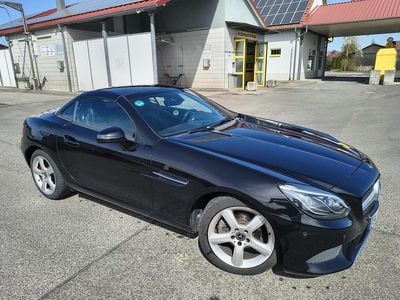 Usata Mercedes SLC180 156 CV (114 kW) 2018 Nero Cabrio