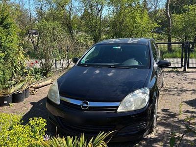 Gebraucht Opel Astra 103 PS (75 kW) 2006 Schwarz Coupé
