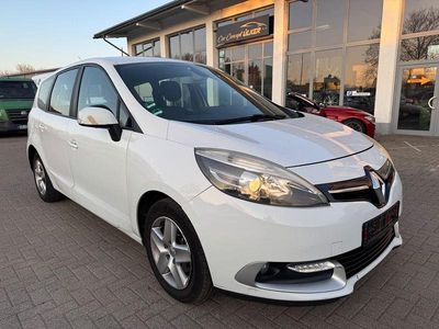 Weiß Gebraucht 2013 Renault Scénic III Van / Kleinbus | 2.300 € (Fairer Preis)