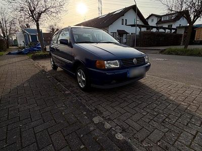 Second-hand VW Polo 50 CP (36 kW) 1998 Albastru Hatchback