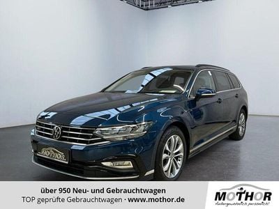Aquamarinblau metallic Gebraucht 2023 VW Passat R-line Kombi | 33.360 € (Teuer)