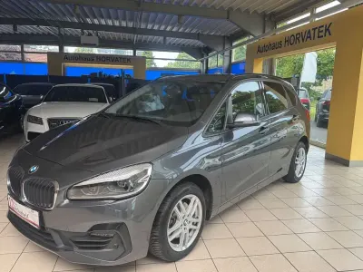 Gebraucht BMW 218 Advantage 140 PS (102 kW) 2019 Grau Kombi