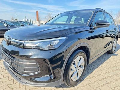 Gebraucht VW Tiguan Life 150 PS (110 kW) 2025 Schwarz SUV