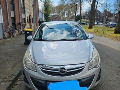 Gebraucht Opel Corsa 69 PS (50 kW) 2012 Silber Kleinwagen