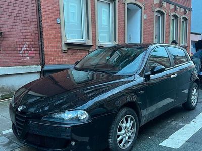 gebraucht Alfa Romeo 147 1.9 JTD/TÜV 12/24/ LEDER/KLIMA