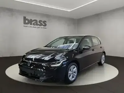 Neu VW Golf VIII Life 116 PS (85 kW) 2026 Grenadillschwarz metallic Limousine