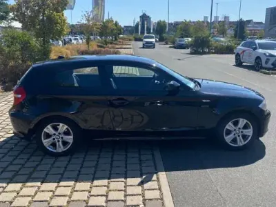 Gebraucht BMW 116 116 PS (85 kW) 2011 Schwarz Kleinwagen