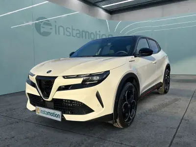 Gebraucht Alfa Romeo Junior 136 PS (100 kW) 2024 Weiß SUV
