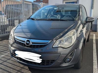 Używany Opel Corsa Edition 87 KM (63 kW) 2012 Szary Hatchback