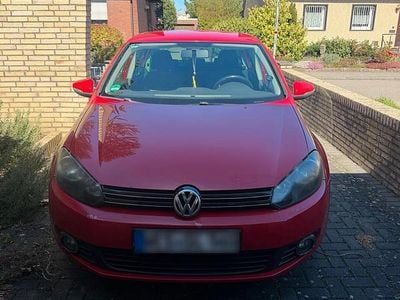 Gebraucht VW Golf VI 122 PS (89 kW) 2009 Rot Kleinwagen