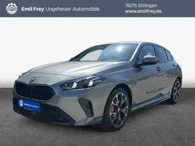 Neu BMW 118 Performance 150 PS (110 kW) 2025 Grau Kleinwagen