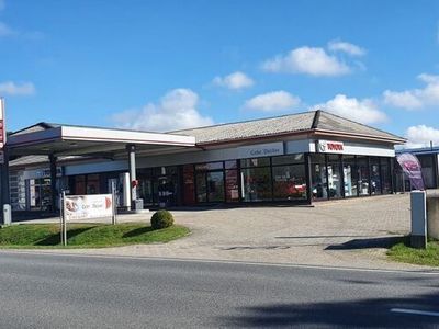 Neu Toyota Corolla Team 196 PS (144 kW) 2025 Weiß Kombi