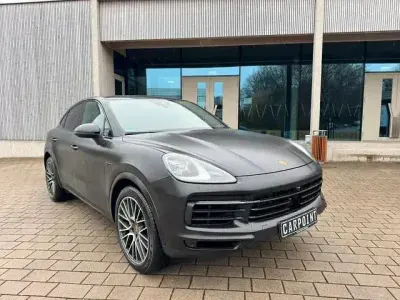 Second-hand Porsche Cayenne Sport 462 CP (339 kW) 2021 Negru SUV