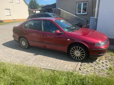 Gebraucht Seat Toledo 101 PS (74 kW) 1999 Rot Limousine