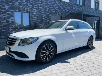 Gebraucht Mercedes C300 245 PS (180 kW) 2019 Weiß Kombi