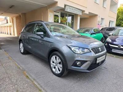 Gebraucht Seat Arona Style 116 PS (85 kW) 2018 "pirineos" grau SUV
