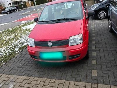 Second-hand Fiat Panda 69 CP (50 kW) 2011 Roșu Hatchback