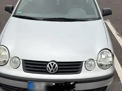 Gebraucht VW Polo Basis 54 PS (39 kW) 2003 Silber Kleinwagen