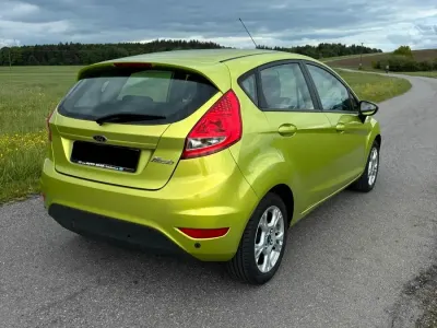 Gebraucht Ford Fiesta 82 PS (60 kW) 2009 Grün Kleinwagen