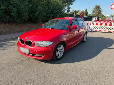 Gebraucht BMW 120 177 PS (130 kW) 2011 Rot Kleinwagen