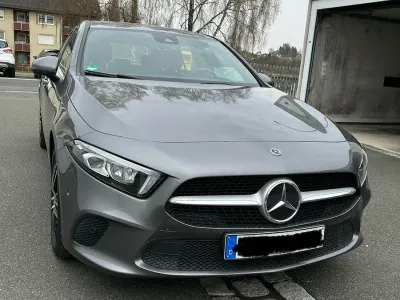 Używany Mercedes A220 190 KM (139 kW) 2020 Szary Sedan/Limuzyna