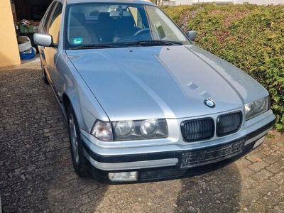 gebraucht BMW 316 i (E36)