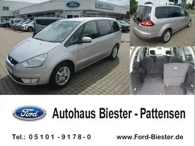 Gebraucht Ford Galaxy Ghia 146 PS (107 kW) 2009 Silber Van / Kleinbus