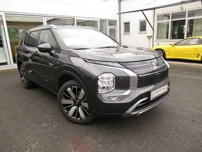 Grau Neu 2025 Mitsubishi Outlander P-HEV Edition SUV | 46.590 €