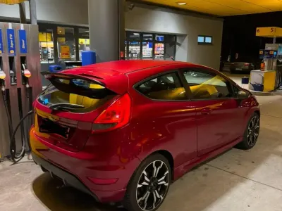 Gebraucht Ford Fiesta ST-Line 81 PS (59 kW) 2009 Rot Kleinwagen