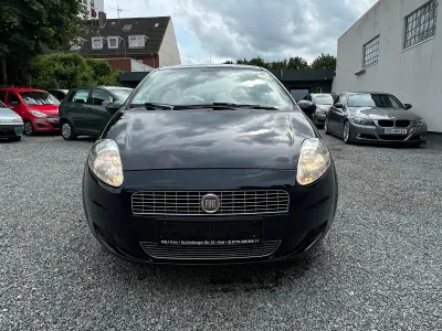 Gebraucht Fiat Punto 77 PS (56 kW) 2009 Blau Kleinwagen