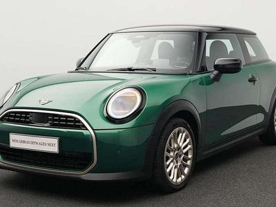 Usata Mini Cooper Favoured 156 CV (114 kW) 2024 Verde Utilitaria
