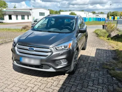 Używany Ford Kuga 150 KM (110 kW) 2017 Szary SUV