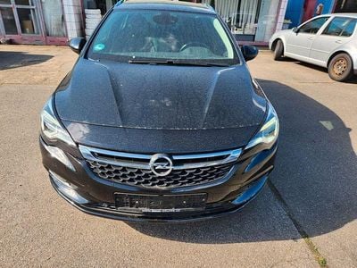 Begagnad Opel Astra Dynamic 160 HK (117 kW) 2017 Svart Kombi