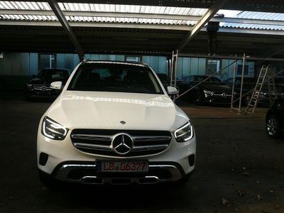 Gebraucht Mercedes GLC300 194 PS (142 kW) 2021 Weiß SUV