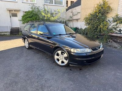 Gebraucht Opel Vectra Sport 125 PS (91 kW) 2001 Schwarz Kombi