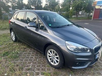 Gebraucht BMW 220 Active Tourer Luxury Line 190 PS (139 kW) 2016 Silber Van / Kleinbus