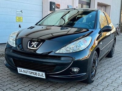 Gebraucht Peugeot 206+ 75 PS (55 kW) 2010 Schwarz Kleinwagen