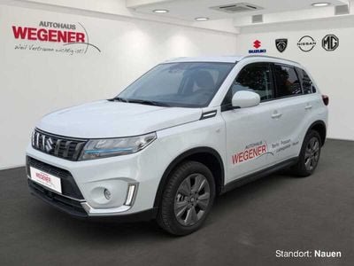 Gebraucht Suzuki Vitara Comfort 116 PS (85 kW) 2022 Cool white pearl met SUV