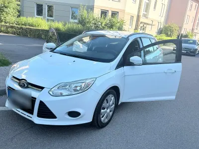 Gebraucht Ford Focus 115 PS (84 kW) 2014 Weiß Kombi