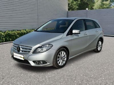Gebraucht Mercedes B180 AMG Edition 1 122 PS (89 kW) 2013 Grau Van / Kleinbus