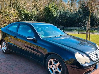 Gebraucht Mercedes C200 163 PS (119 kW) 2001 Schwarz Coupé