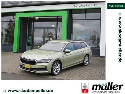 Gelb (ice tea gelb metallic) Gebraucht 2024 Skoda Superb Selection Kombi | 44.990 €