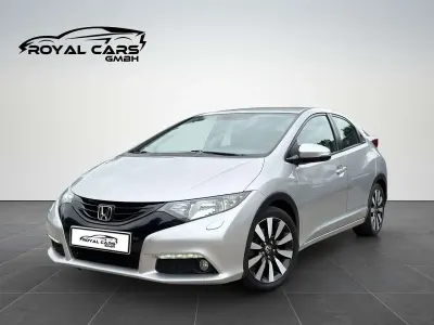 Gebraucht Honda Civic Sport 141 PS (103 kW) 2014 Alabaster silver Limousine