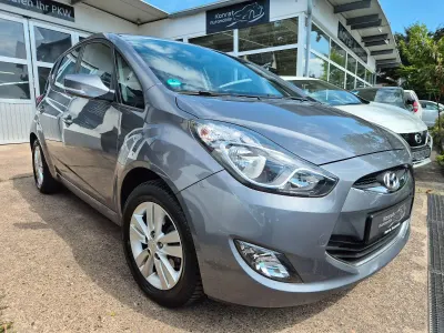 Gebraucht Hyundai ix20 Edition 90 PS (66 kW) 2014 Grau Kleinwagen