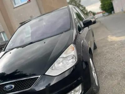 Gebraucht Ford Galaxy 140 PS (102 kW) 2009 Schwarz Van / Kleinbus