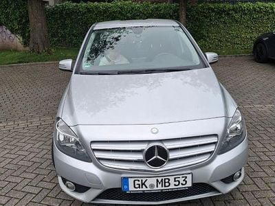 Mercedes B180