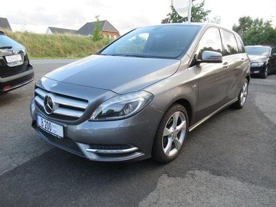 Mercedes B200
