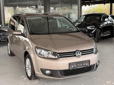 Gebraucht VW Touran Cup 140 PS (102 kW) 2015 Beige Van / Kleinbus