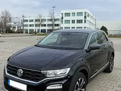 Gebraucht VW T-Roc IQ Drive 116 PS (85 kW) 2019 Schwarz SUV